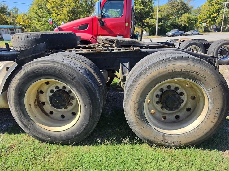 1996-peterbilt-377-image-85