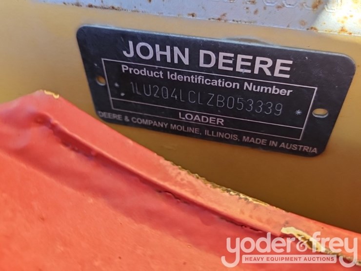 2019-deere-204l-image-36