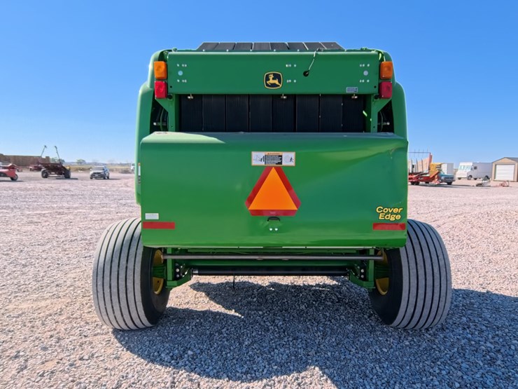 john-deere-569-premium-image-3