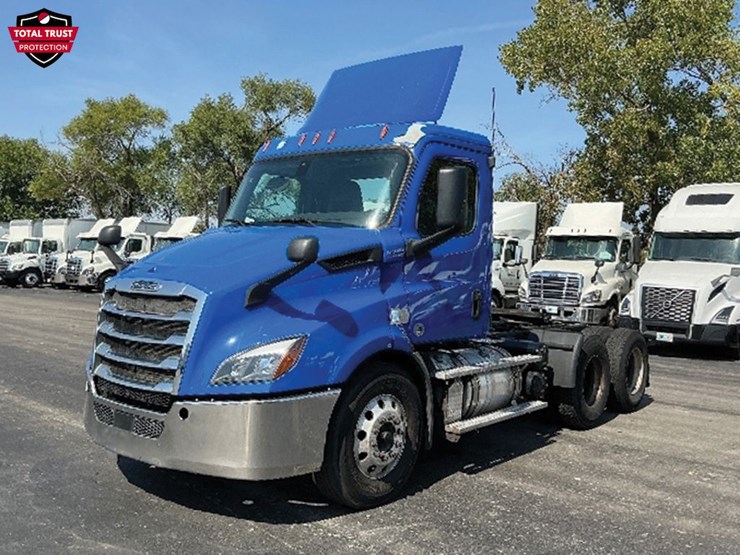2019-freightliner-cascadia-116-image-1