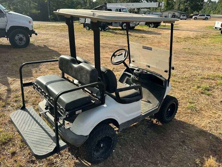 yamaha-4-seater-golf-cart-image-3