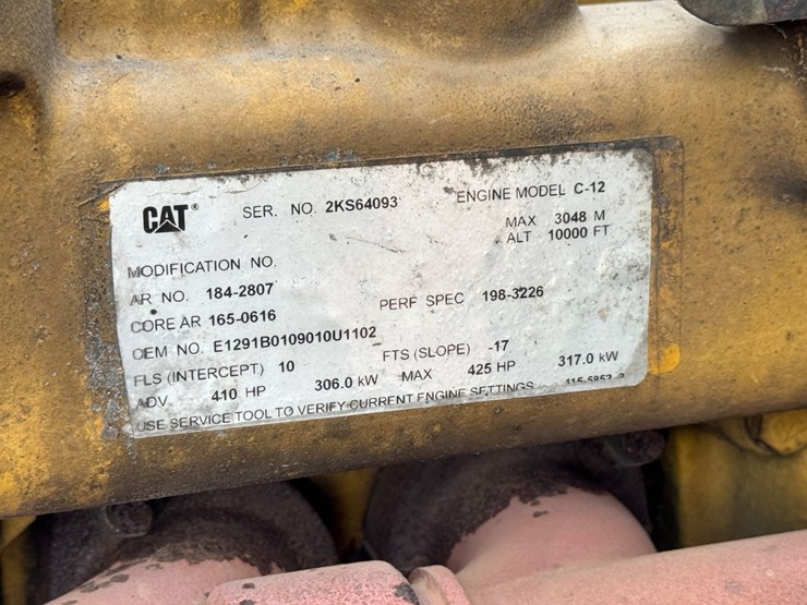 2001-peterbilt-385-image-16