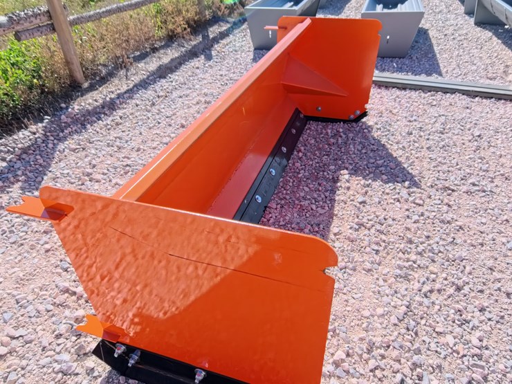 #3082-•-new-skid-steer-quick-attach-8ft-snow-pusher-image-4