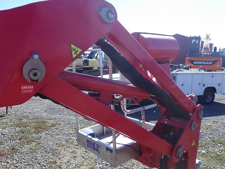 2022-cmc-72hd+-arbor-pro-articulating-spider-lift-image-37