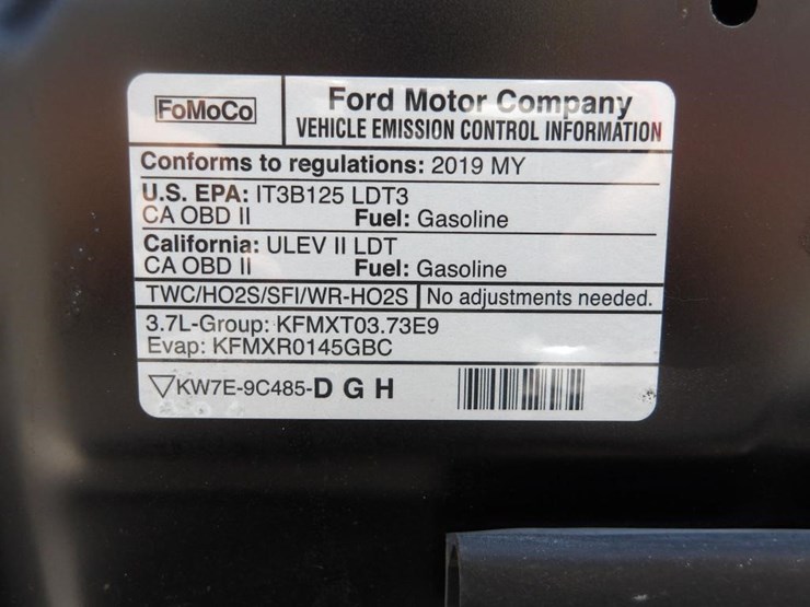 2019-ford-explorer-image-10