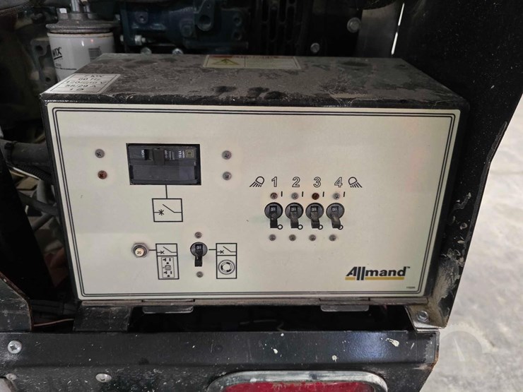 2018-allmand-bros-night-lite-v-series-nlv-image-11