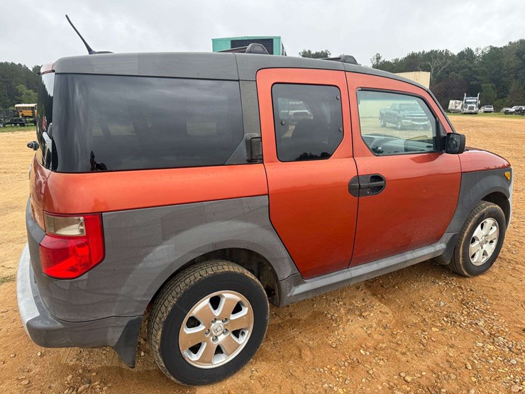 2005-honda-element-image-3