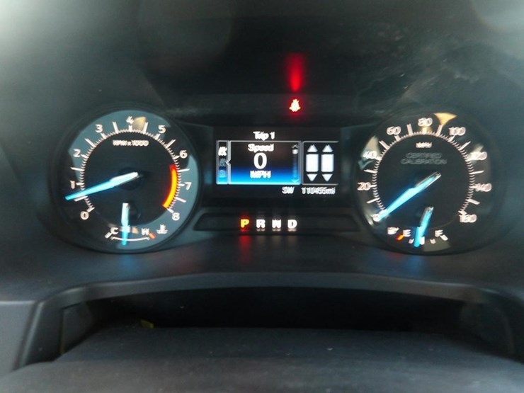 2018-ford-explorer-image-17