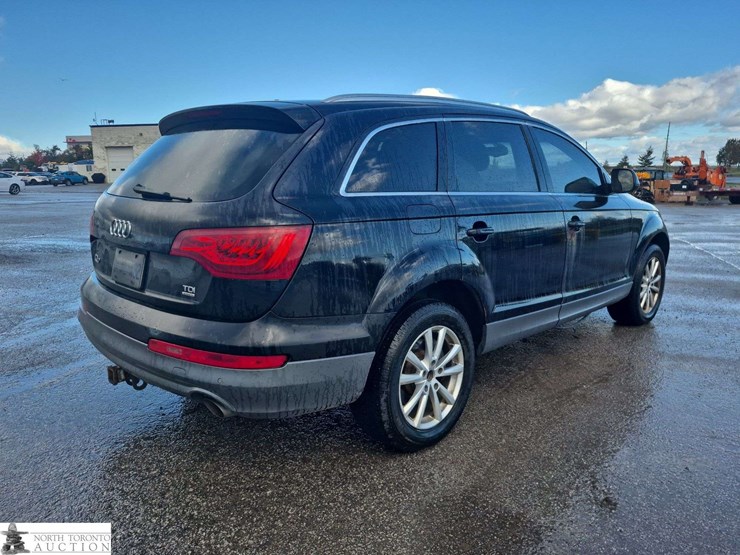 2011-audi-q7-image-5
