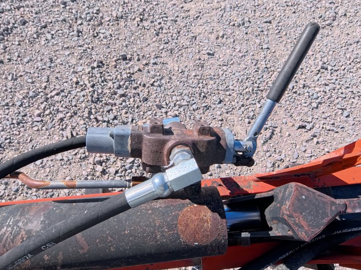 #2051-•-heavy-duty-3-point-log-splitter-image-6