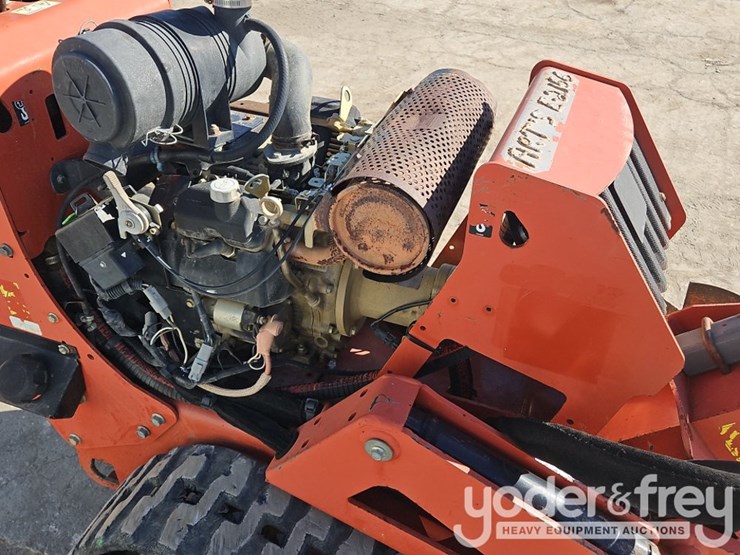 2016-ditch-witch-c24x-image-11