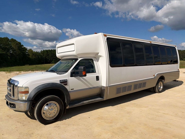 2008-ford-f550-image-14