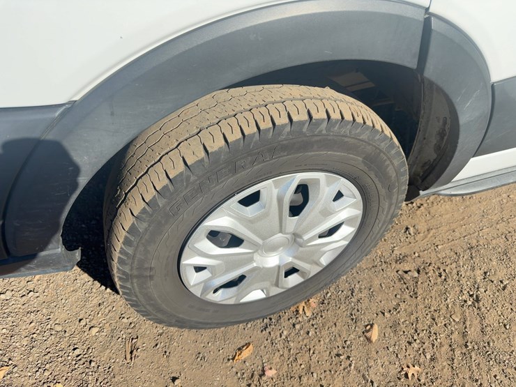 2019-utility-van-image-11