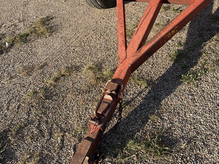 11-9-1450-gallon-nh3-tank-16.5l---16.1-sl-tires-image-3
