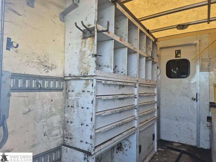2009-international-durastar-4300-image-32