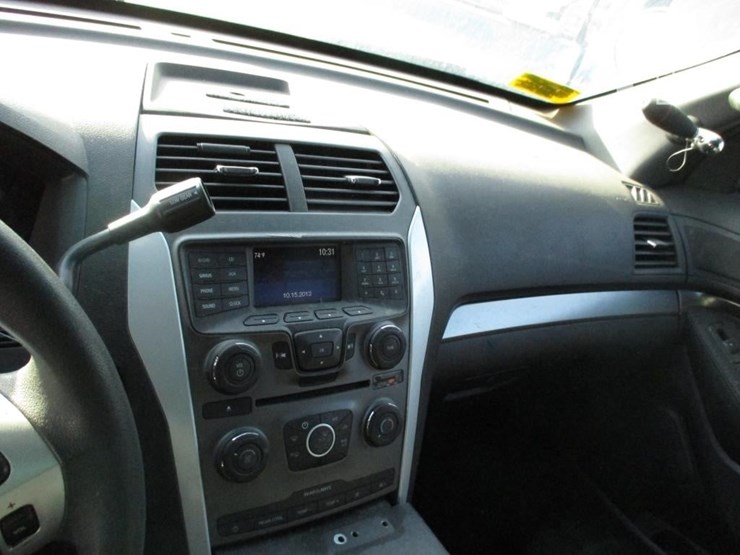 2014-ford-explorer-image-9