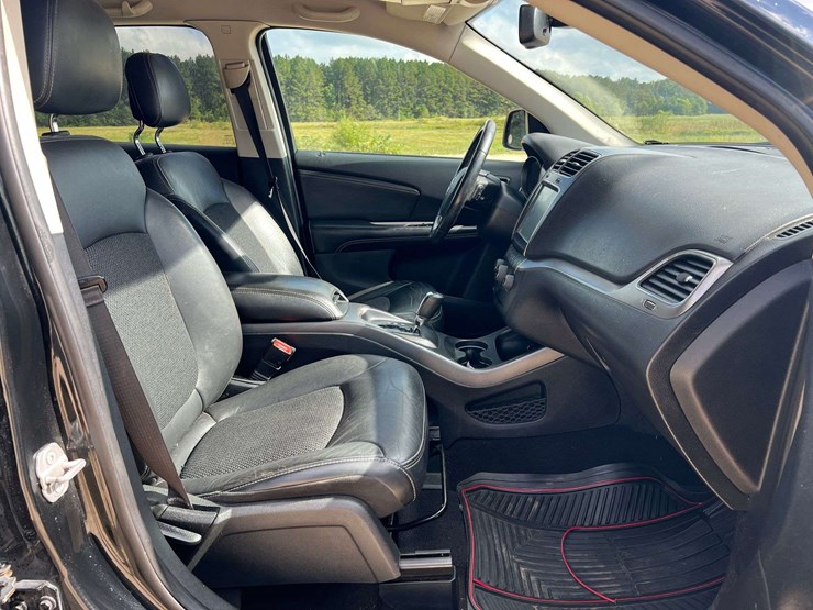 2018-dodge-journey-image-19