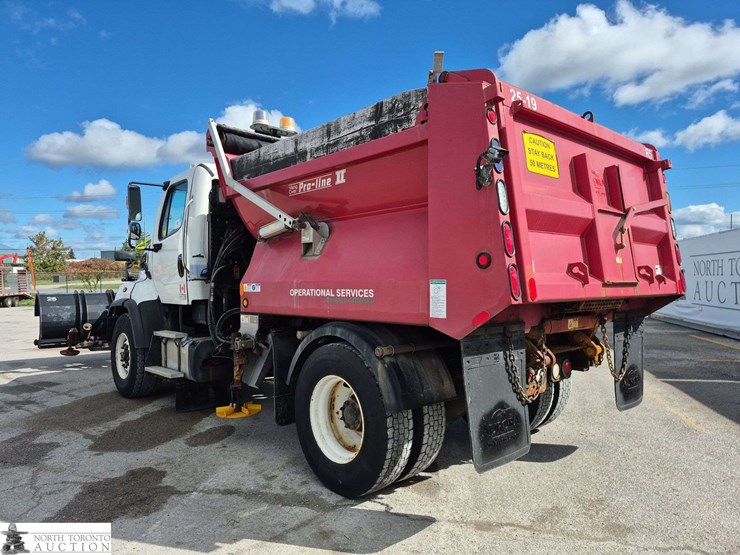 2019-freightliner-108sd-image-7