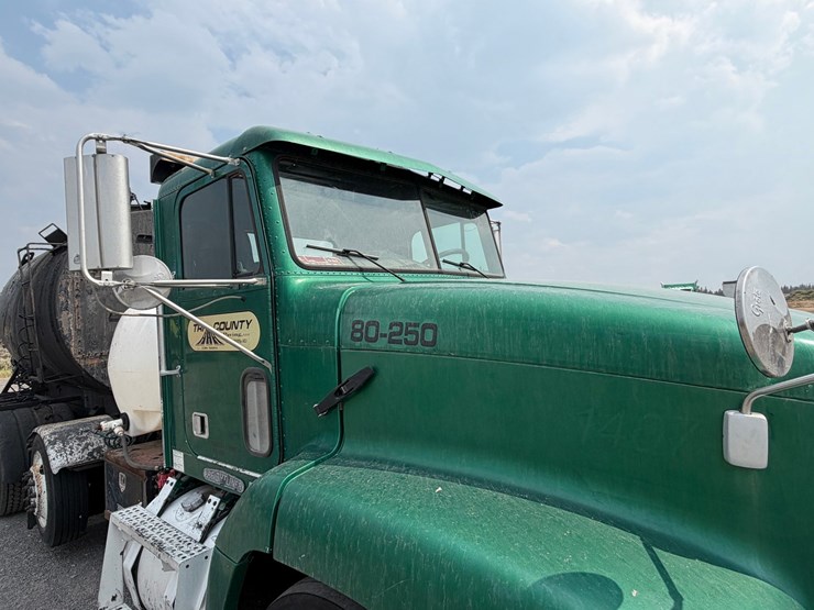 1996-cummins-m11-image-24