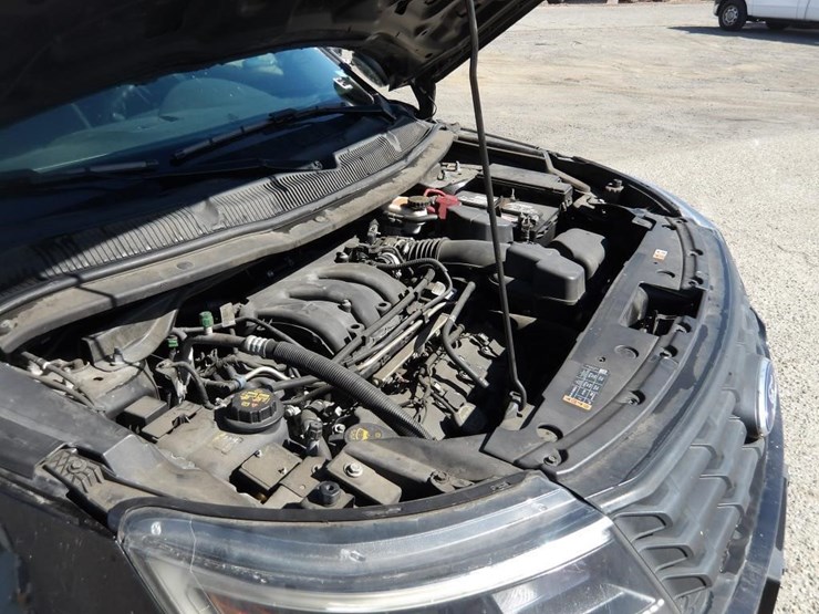 2019-ford-explorer-image-9