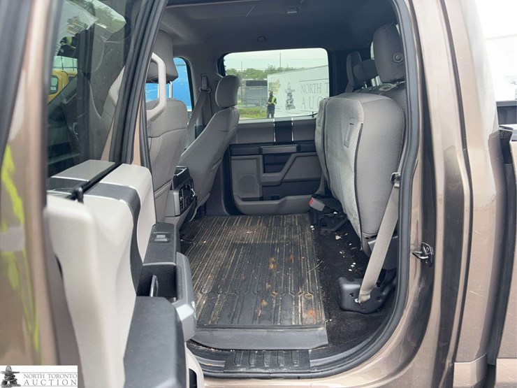 2017-ford-f150-image-14