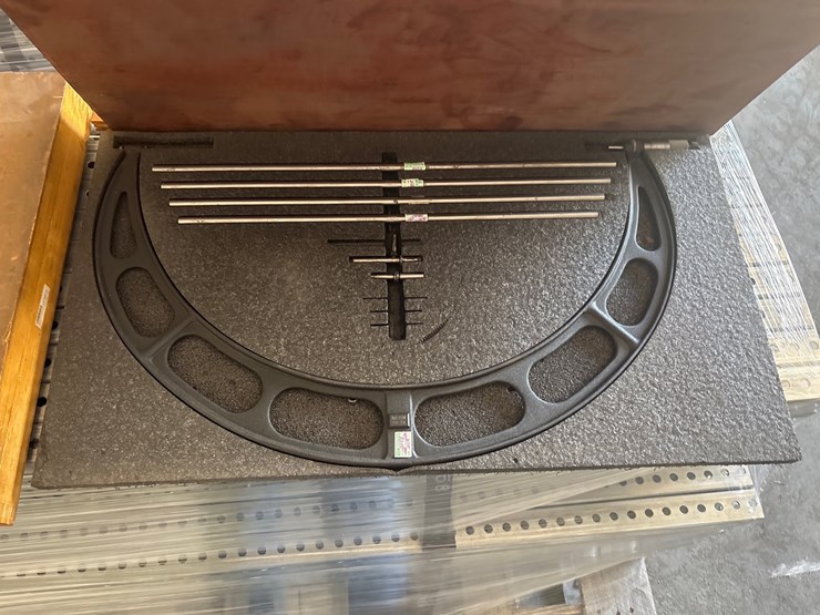 #77-•-outside-micrometer-20-24inch-image-1