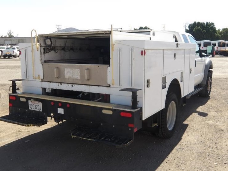 2011-ford-f450-image-3