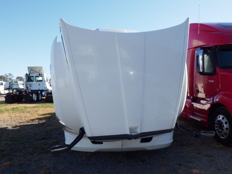 2021-kenworth-t680-image-21