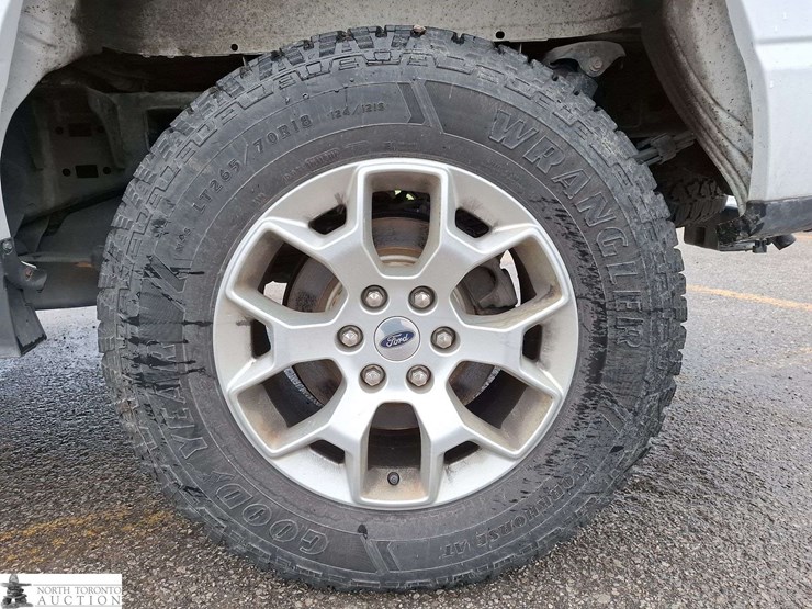2021-ford-f150-image-17