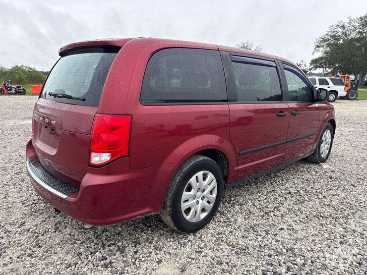 2014-dodge-grand-caravan-image-3