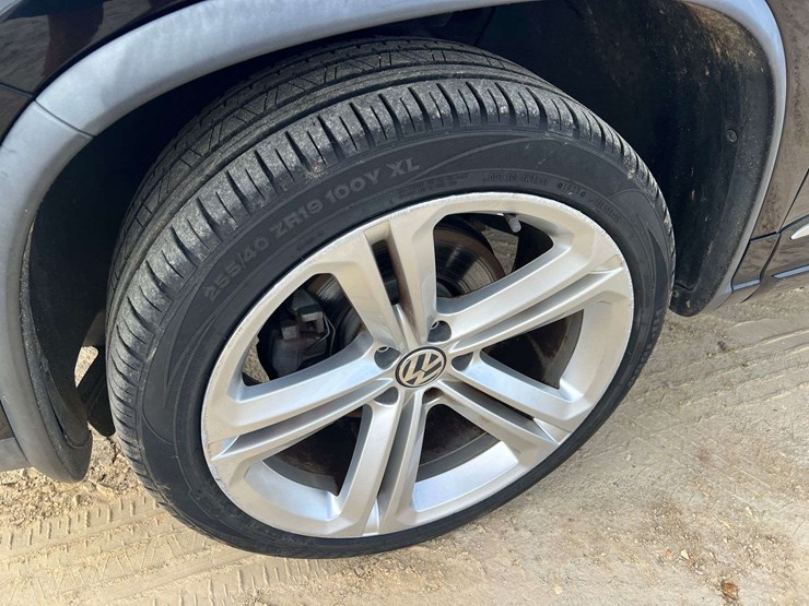 2016-volkswagen-tiguan-image-24