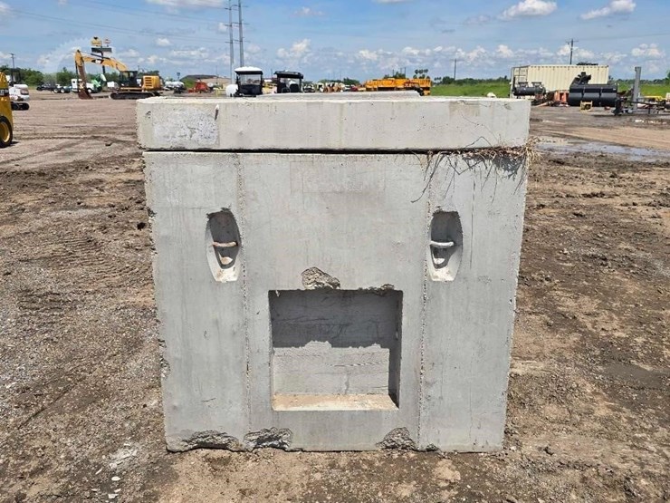 qty.-(6)-precast-concrete-utility-vaults.-48-inch-image-5