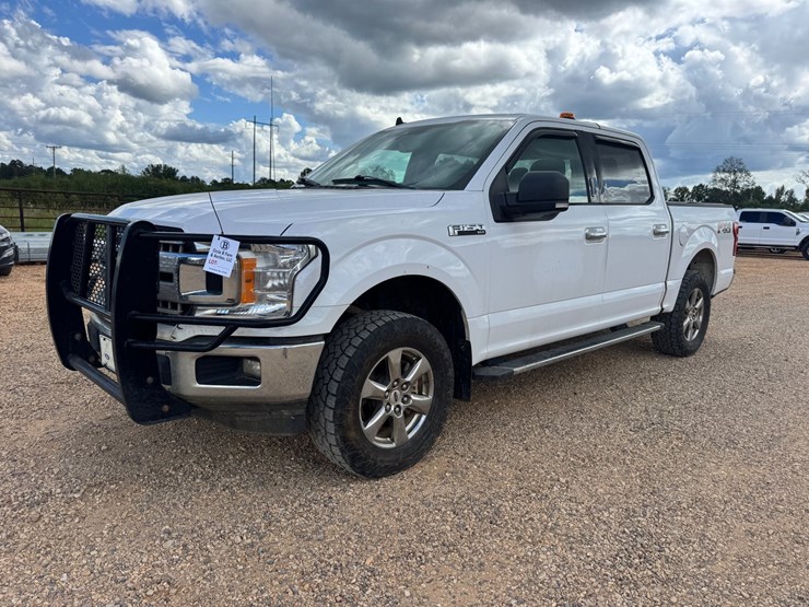 2020-ford-f150-xlt-image-1