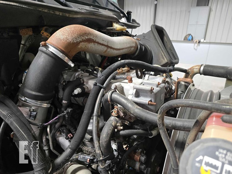 2011-international-prostar-image-24