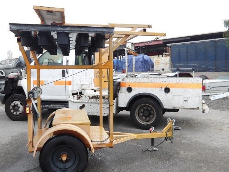 2009-myers-&-sons-gb4001-arrowboard-trailer-image-5