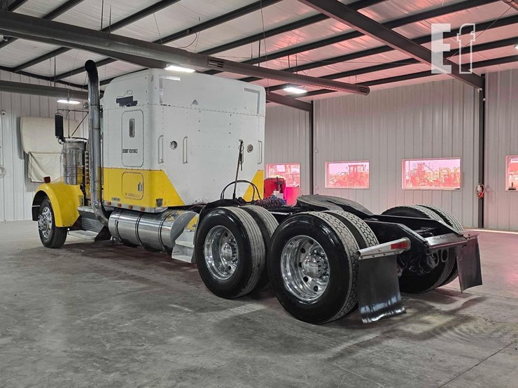 2000-kenworth-w900-image-4