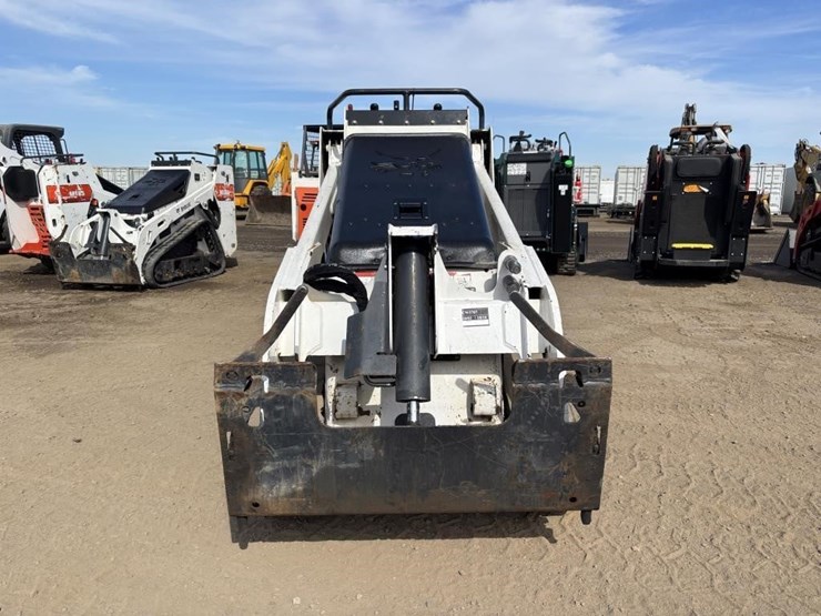 2019-bobcat-mt85-image-6
