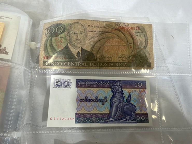 #40311-•-foreign-currency-bank-notes-image-172
