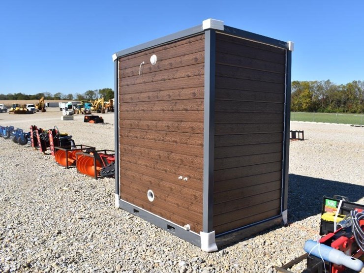 portable-restroom-49727-image-3