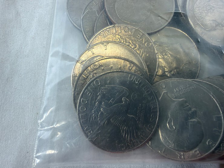 #40135-•-(50)-1970s-dollar-coins-image-15