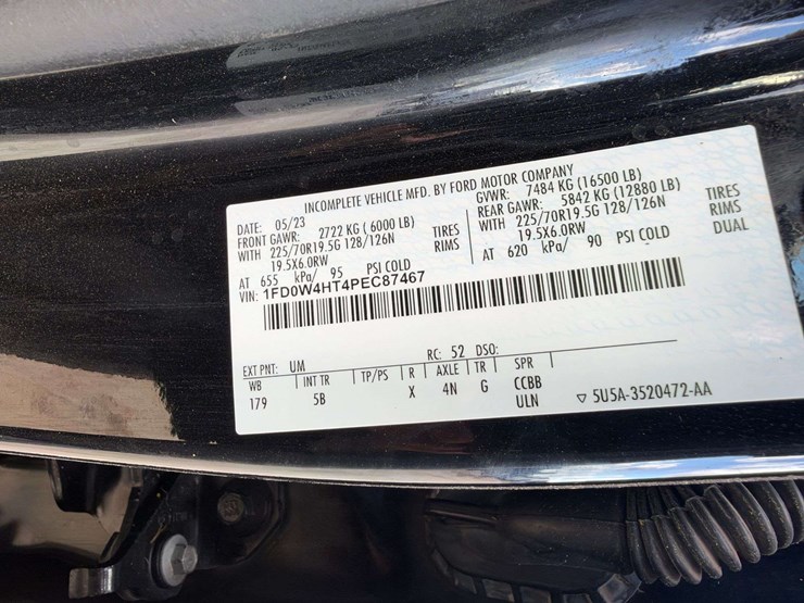 2023-ford-f450-image-28