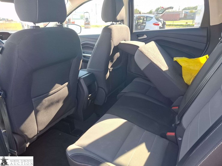 2016-ford-escape-image-14