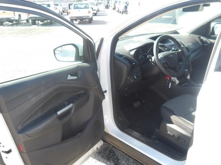 2017-ford-escape-image-14