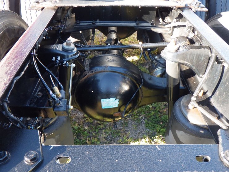 2021-kenworth-t680-image-9
