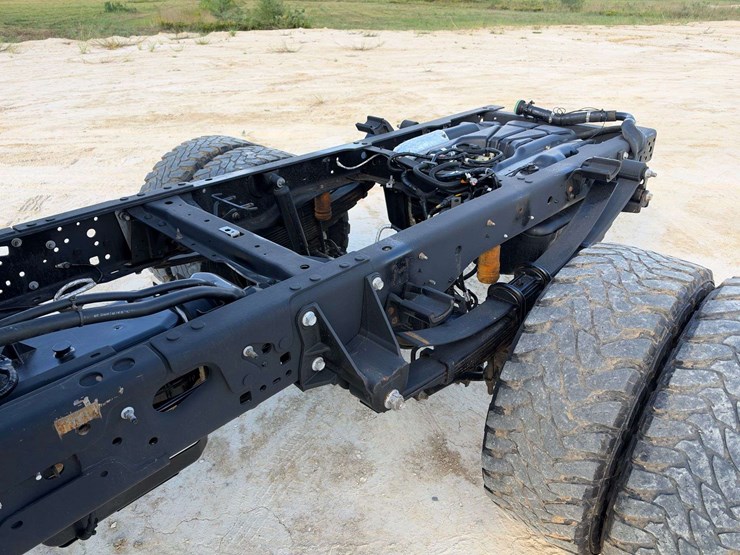 2023-ford-f450-image-15