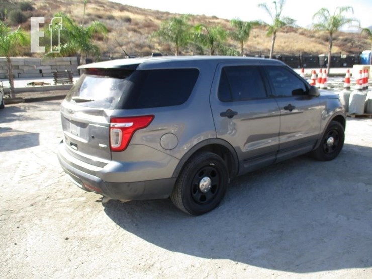 2014-ford-explorer-image-3