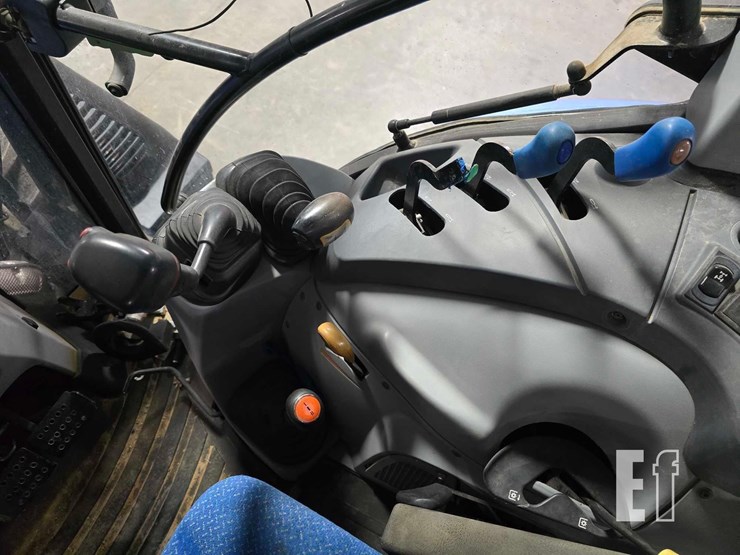 2016-new-holland-ts6.130-image-12