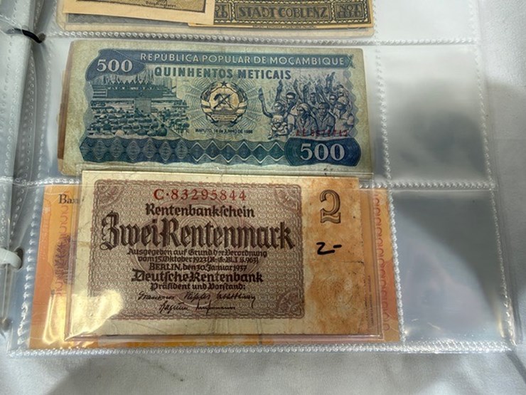 #40310-•-foreign-currency-bank-notes-image-149