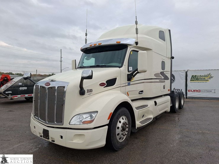 2020-peterbilt-579-image-1
