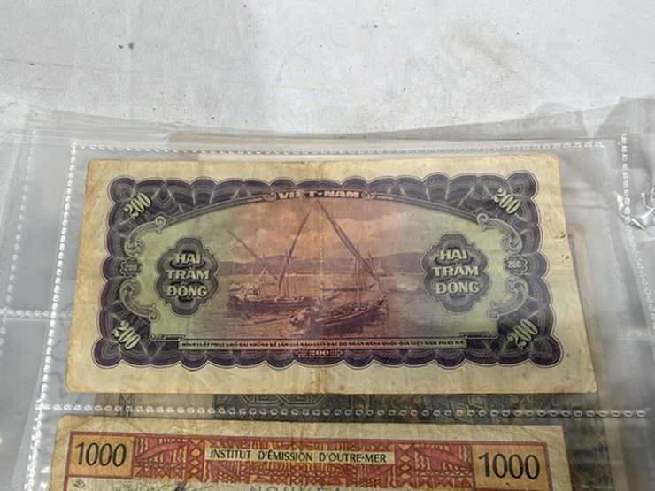 #40308-•-foreign-currency-bank-notes-image-25
